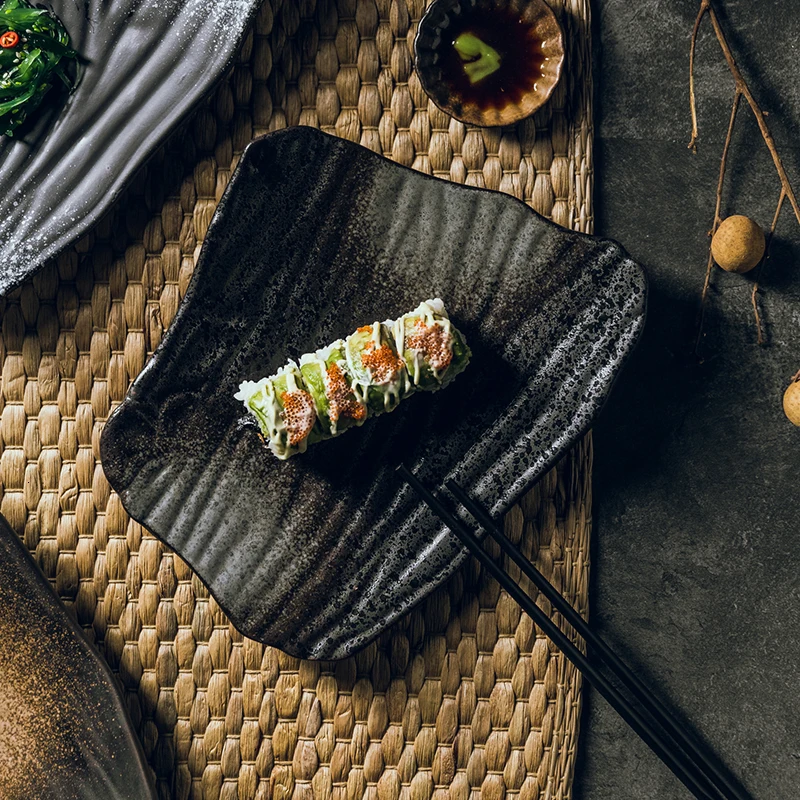 1TK 10-tolline loominguline keraamiline sushi plaat Jaapani-stiilis ebaregulaarne lamedad Must hommikusöök plaat Kodus keedetud roog suupiste plaat1