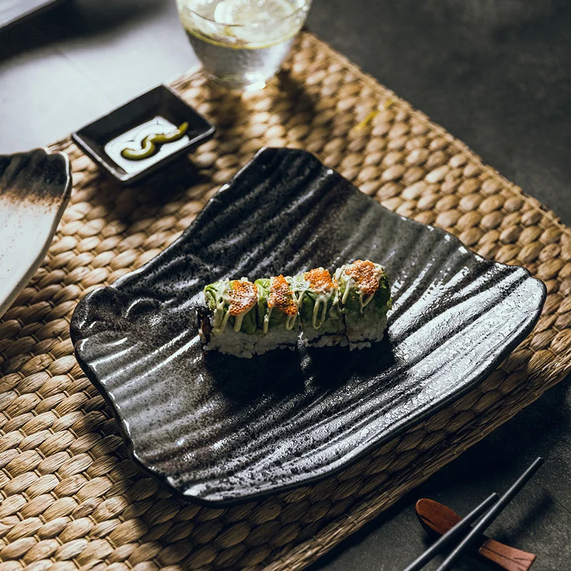 1TK 10-tolline loominguline keraamiline sushi plaat Jaapani-stiilis ebaregulaarne lamedad Must hommikusöök plaat Kodus keedetud roog suupiste plaat3