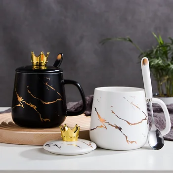 Põhjamaade ins hommikusöök tass kaanega lusikaga keraamiline tass marmor vee tassi kohvi tassi luu hiina crown keraamiline kruus